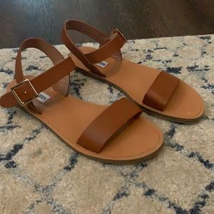 Steve Madden tan strap sandals, size 8